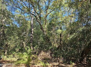 34 Cedar Ct, Southport, NC 28461