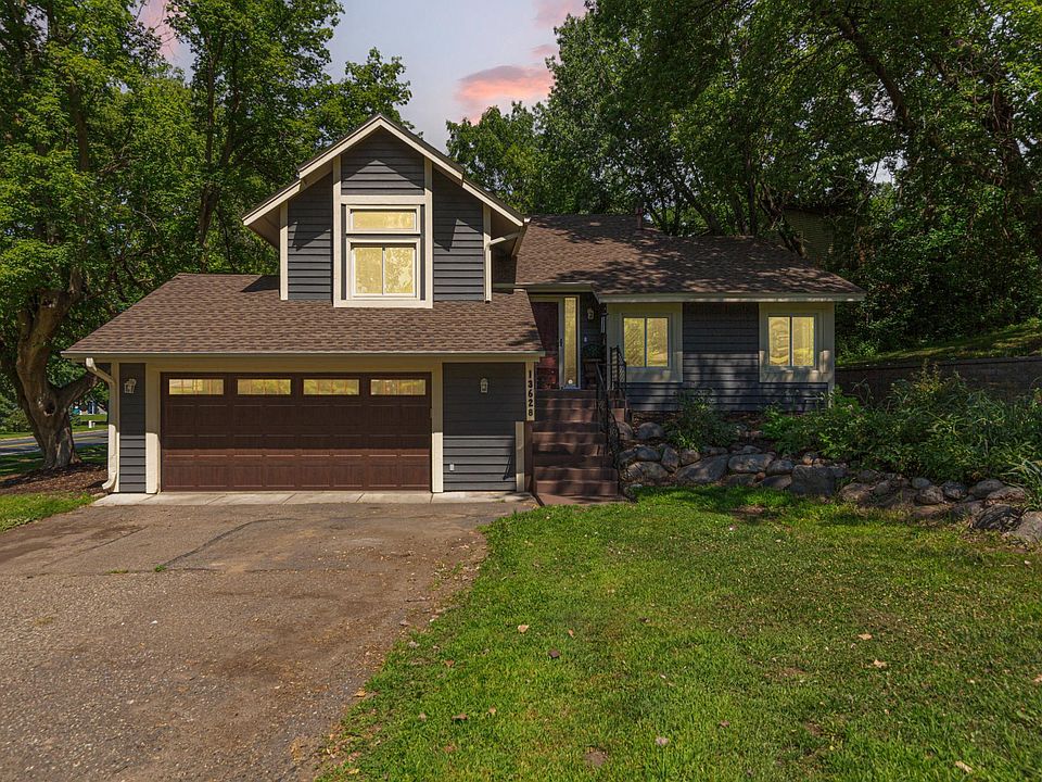 1st image of 13628 Vincent Cir