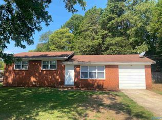 4916 Lumary Dr NW, Huntsville, AL 35810