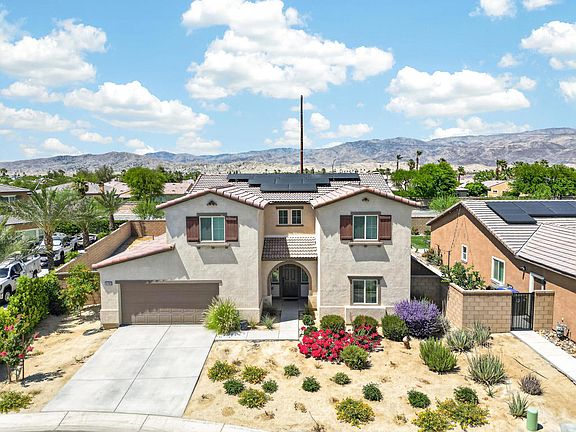 3rd image of 84690 Shiraz Way