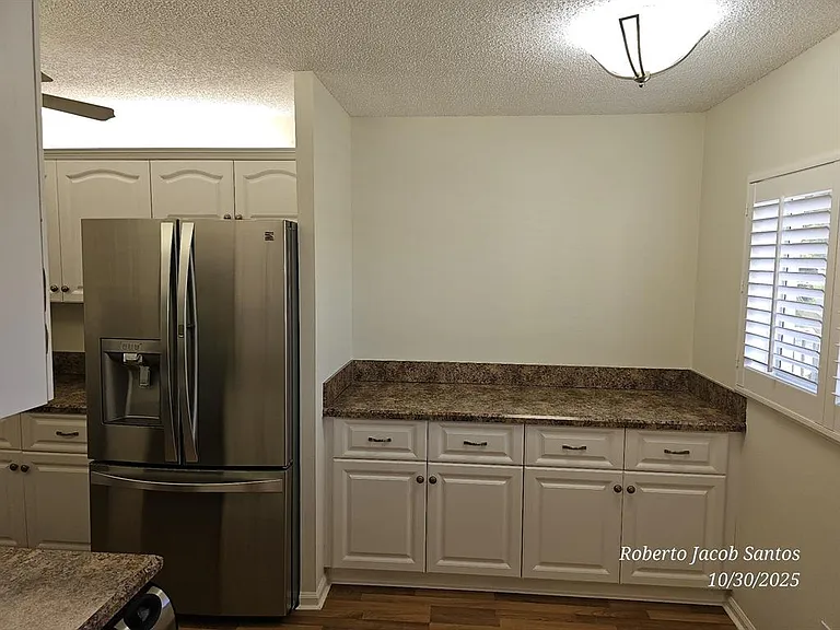 9440 SW 8th St #207 — Photo 7