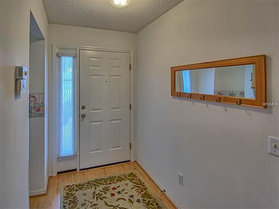 2nd image of 2069 Palo Alto Ave