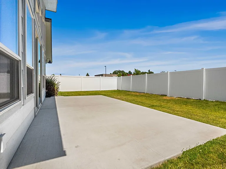 1452 W Moselle Dr — Photo 24