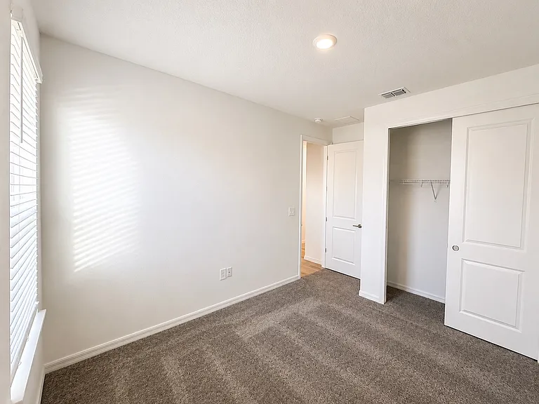 994 Teal Creek Dr — Photo 33