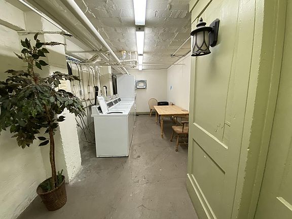 On-site laundry room.