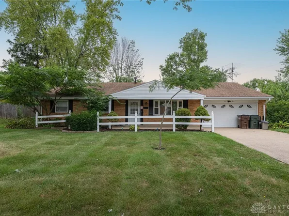 2251 Delvue Dr, Dayton, OH 45459