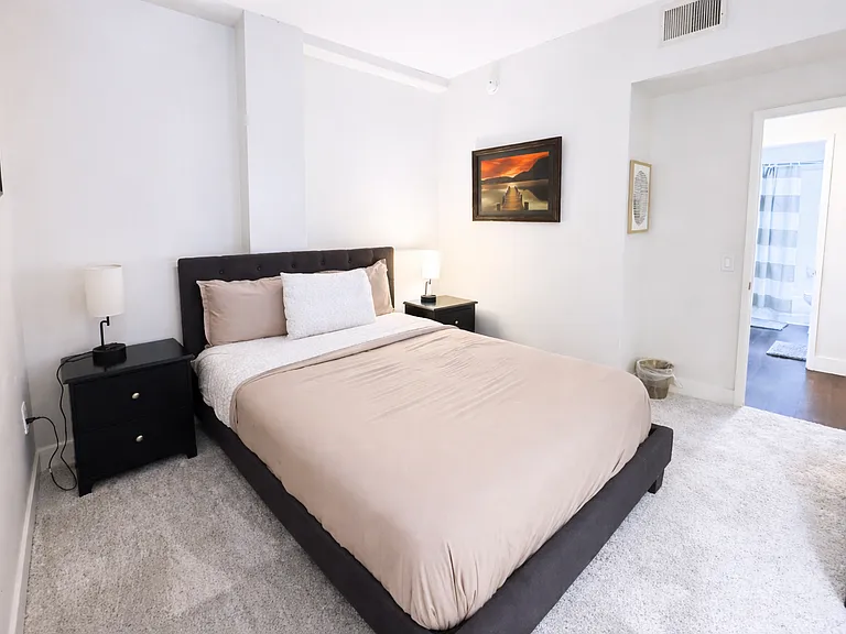10740 Wilshire Blvd #127 — Photo 3