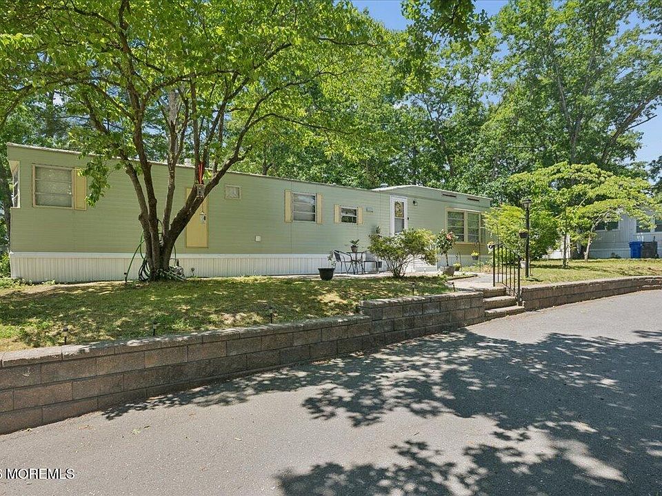 1st image of 2300 Massachusetts Avenue #15