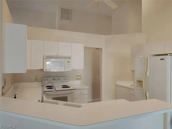 15232 Cricket Ln, Fort Myers, FL 33919