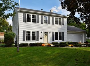 640 S Randall Rd, Aurora, IL 60506