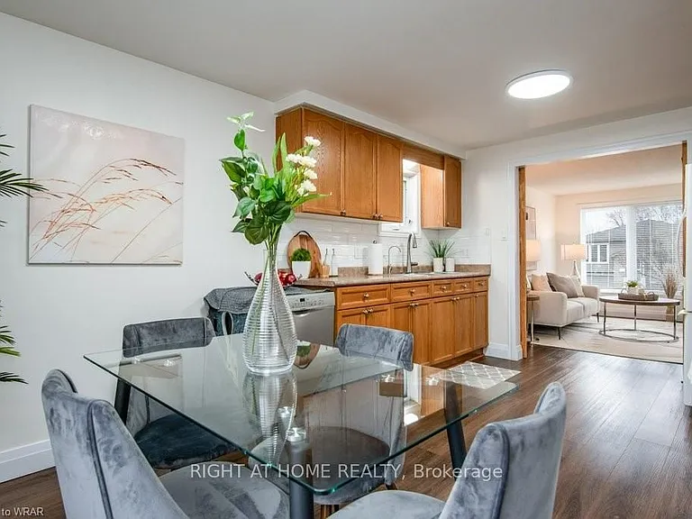 554 Halberstadt Cir — Photo 17