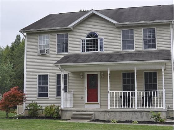 2nd image of 25 Orchard Dr