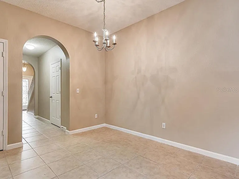 3812 Black Spruce Ln — Photo 6