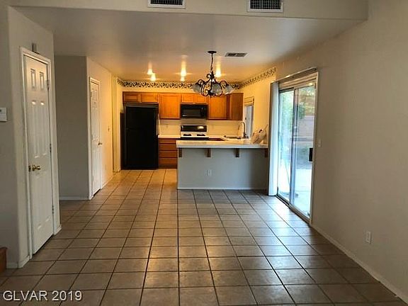 4th image of 2552 Williamsburg St
