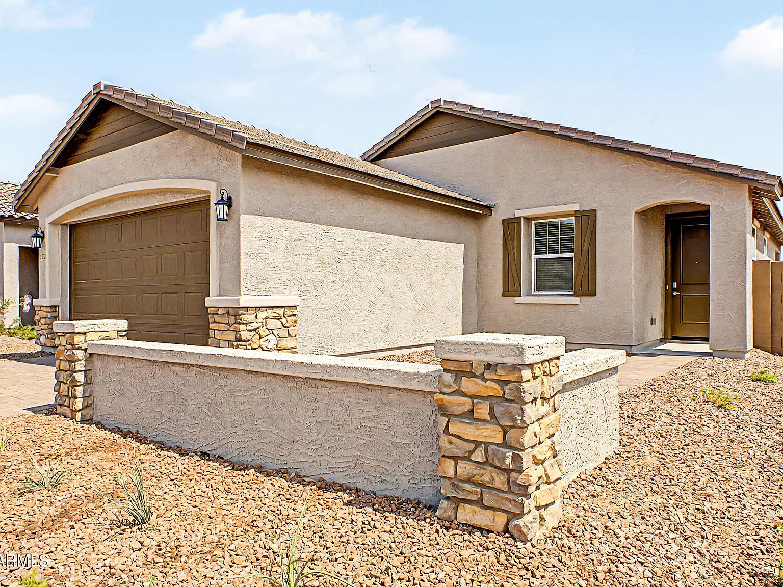 3 bed, 2.0 bath, 1232 sqft, $2,350 — Photo 2