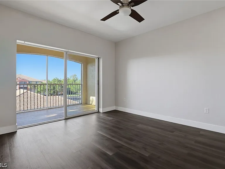 6321 Aragon Way #306 — Photo 6