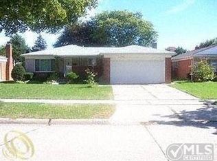 27352 Thomas Ave, Warren, MI 48092