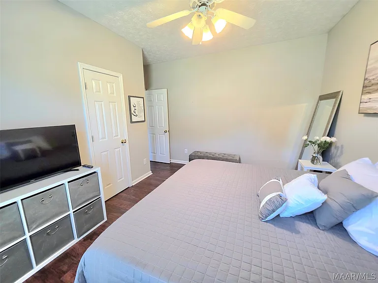 607 Forest Trl — Photo 25