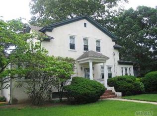 215 S Long Beach Ave, Freeport, NY 11520