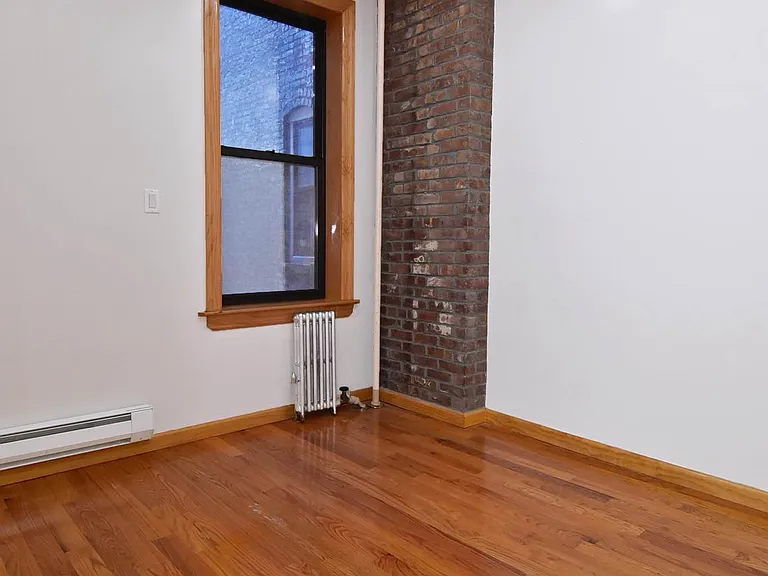 54 E Broadway #FIVE — Photo 7