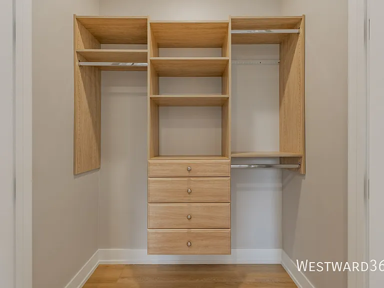 3555 N Neenah Ave #2N — Photo 19