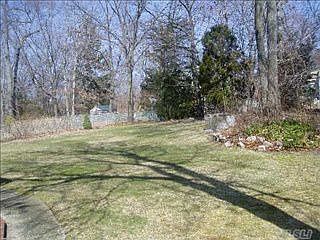 3rd image of 25 Lake Park St