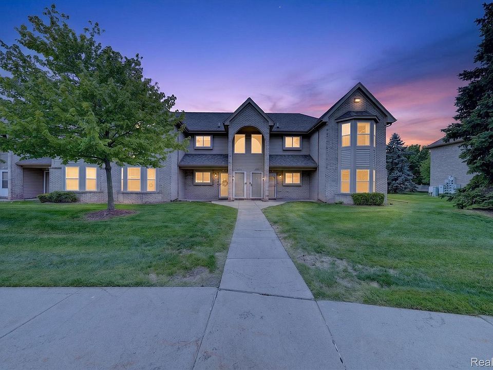1st image of 44393 Sunnyside Dr #38