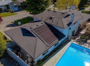 2295 Greenlands Rd, Saanich, BC V8N5B9