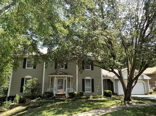 2130 Hunters Way Ct, Chesterfield, MO 63017