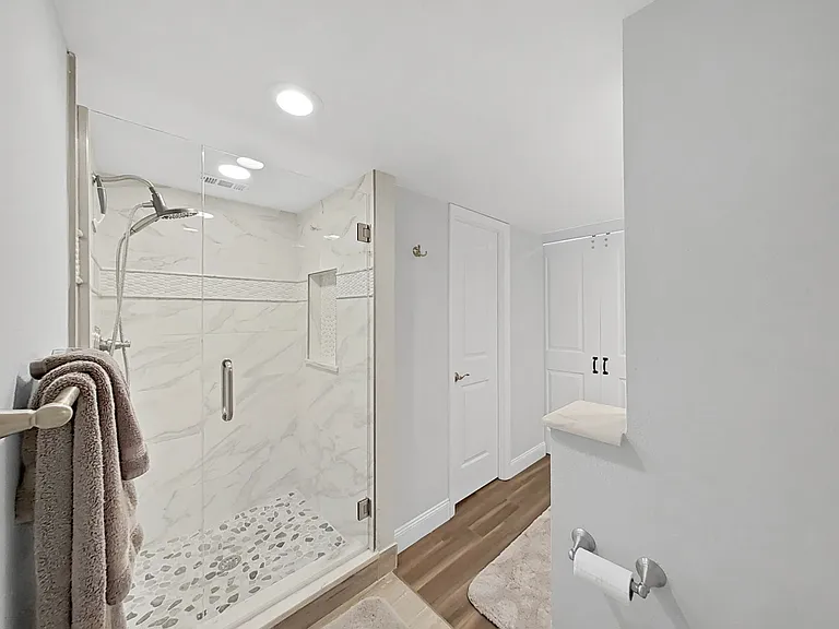 2620 Cove Cay Dr #403 — Photo 9