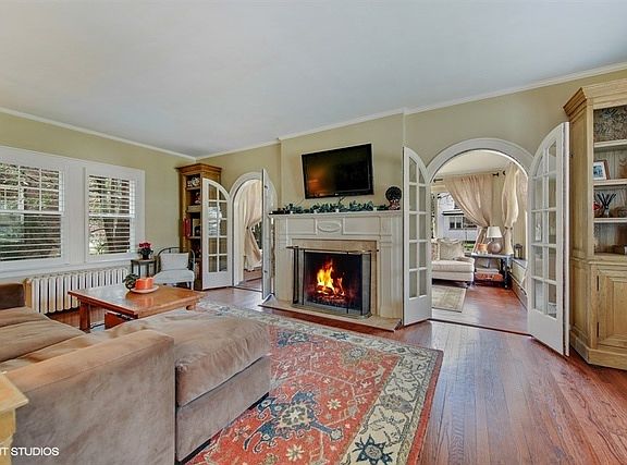 3rd image of 97 Dover Ave