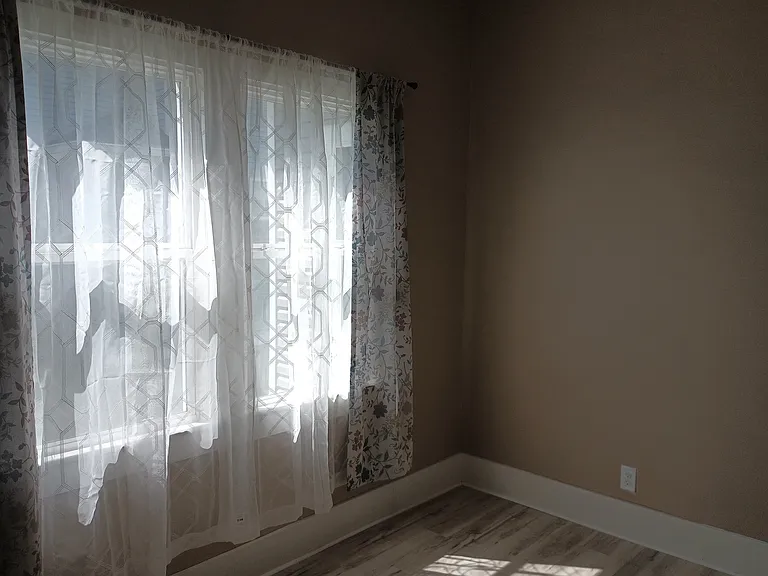 224 E Pearl St — Photo 8