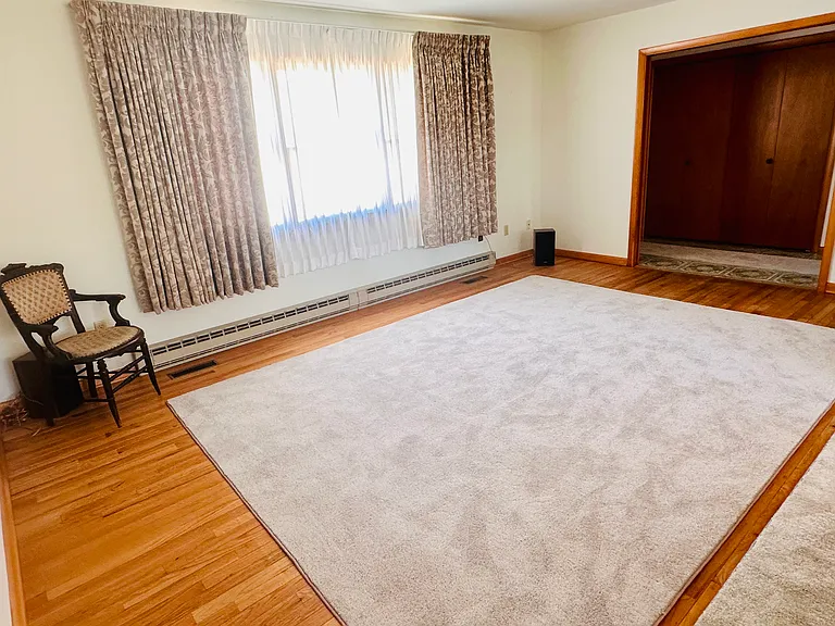410 Barbara Dr — Photo 43