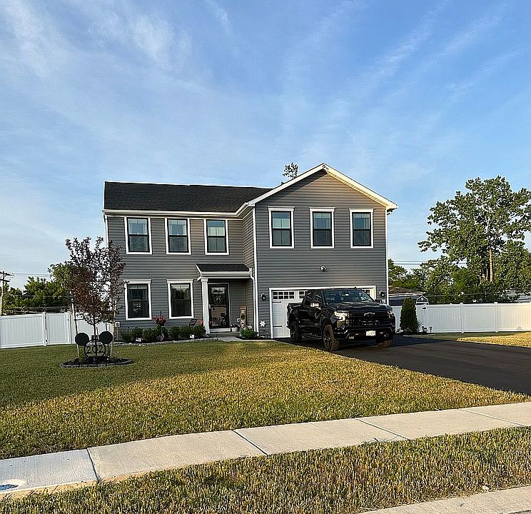 1st image of 202 Winterbrook Dr