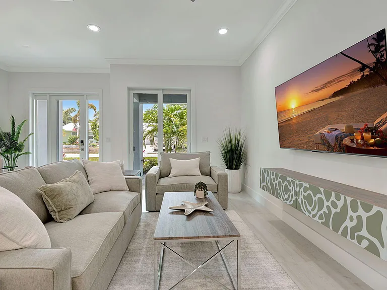 4695 SE Manatee Way — Photo 8
