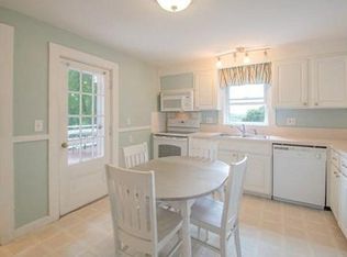 61R Warren Ave, Woburn, MA 01801