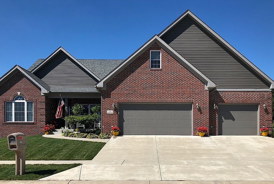 1st image of 1234 Stonehedge Way