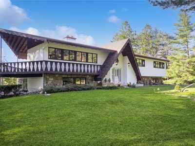 21 Manor Drive W, Poughkeepsie, NY, 12603