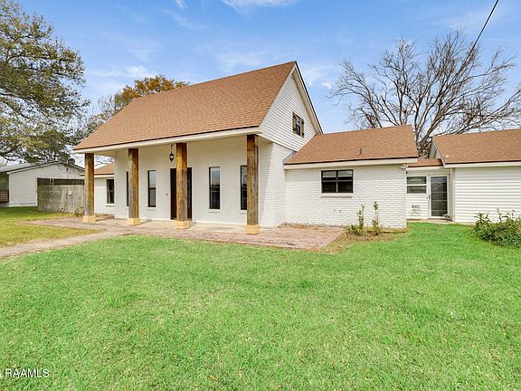 3rd image of 402 Sellers Rd