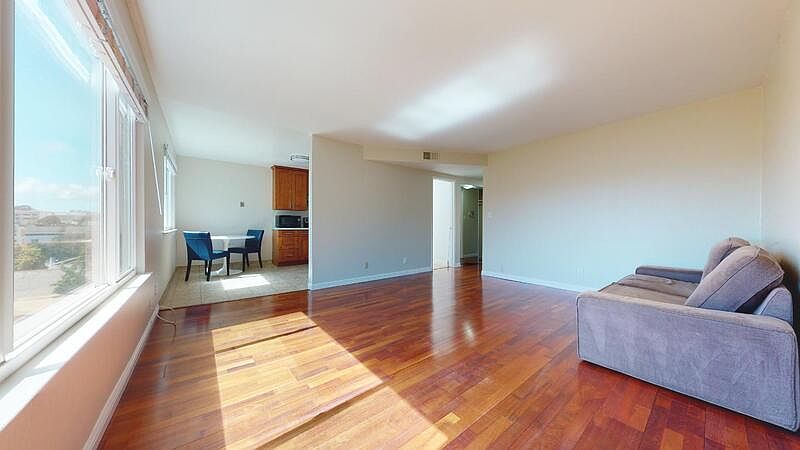 1st image of 159 Blake St #4