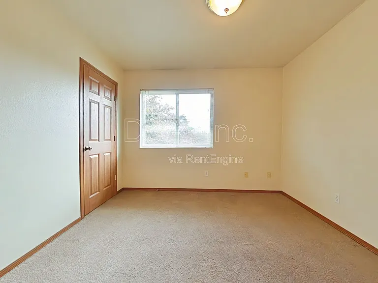3149 NE Powderhorn Pl — Photo 5