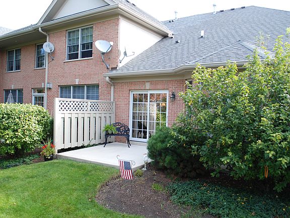 3rd image of 402 Ashbury Ln
