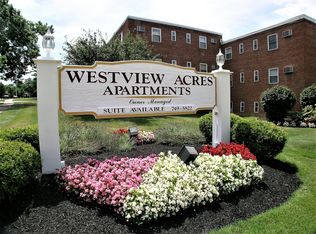 Westview Acres Apartments, Cleveland, OH 44129