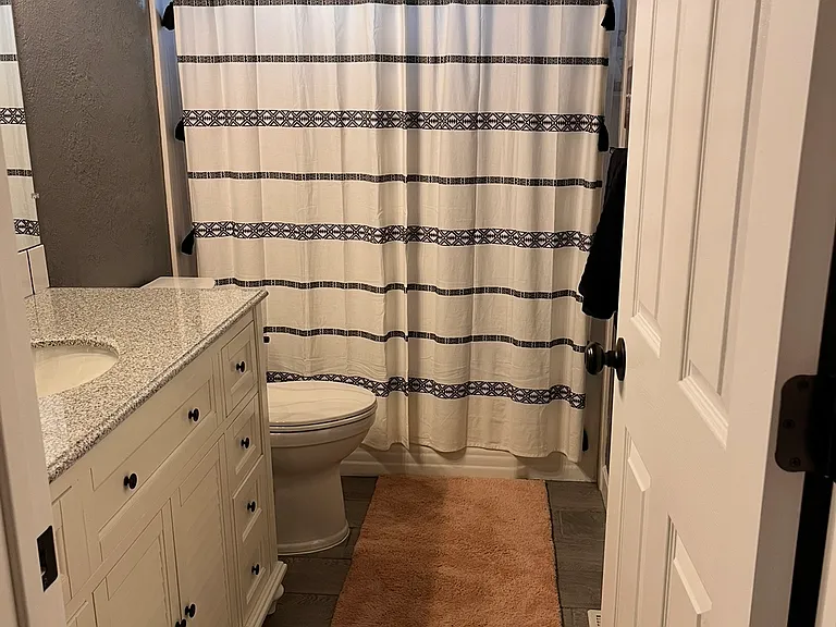 542 Malta Ave — Photo 6