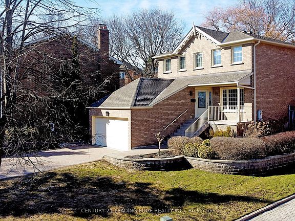 2nd image of 19 Berkeley Ct