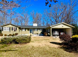 102 Skyuka Cir, Landrum, SC 29356