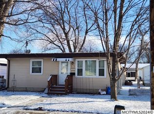 639 S Taylor Ave, Mason City, IA 50401