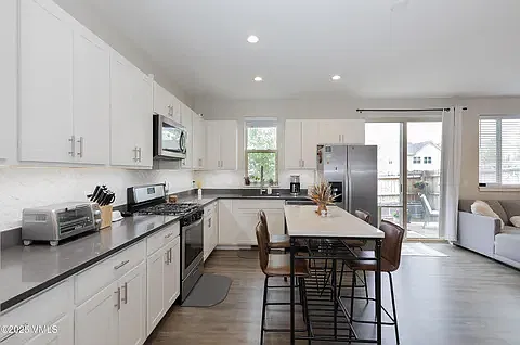 3 bed, 1532 sqft, $4,500 — Photo 2