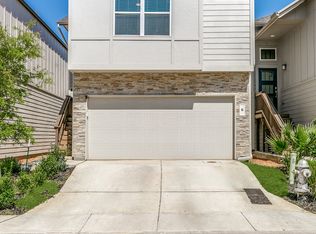 8851 Oakland Rd, San Antonio, TX 78240