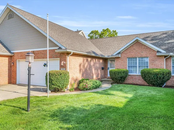 1726 Tin Cup Rd, Mahomet, IL 61853